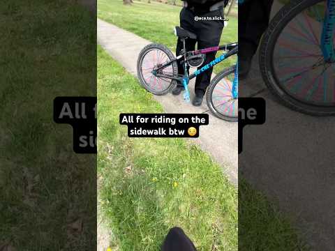 Kids can’t even be kids no more 🫩 #eridepro #surron #mtb #surronebike #bmxbike #bikelife #cops