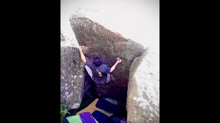 Video thumbnail of The Ireland, 8a. Peak District