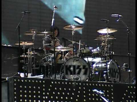 Jonah Rocks Eric Singer's Kit at Kiss Soundcheck, 2009