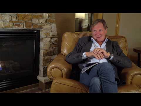 Franz Klammer - The World's First Carver on Skis