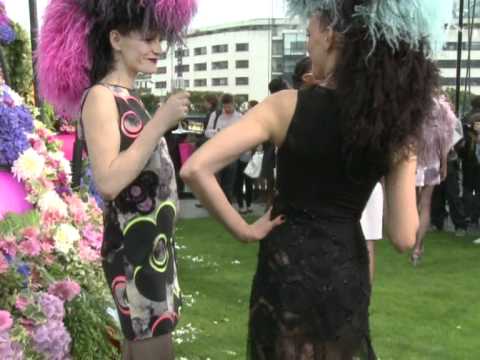 Défilé de Emanuel Ungaro - Printemps Eté 2011 à Paris