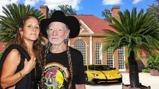 Willie Nelson&#39;s Lifestyle ★ 2020