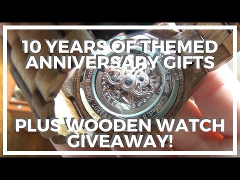 download lagu mp3 mp4 What Are The Traditional Anniversary Gifts, download lagu What Are The Traditional Anniversary Gifts gratis, unduh video klip What Are The Traditional Anniversary Gifts