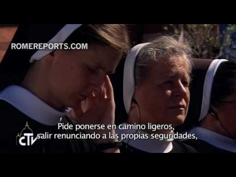 misa con los sacerdotes, religiosos y religiosas polacos en el santuario dedicado a San Juan Pablo II