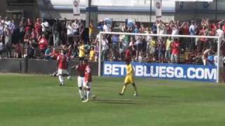 preview picture of video 'Daryl Robson scores a belter for Welling United Vs Arsenal Reserves'