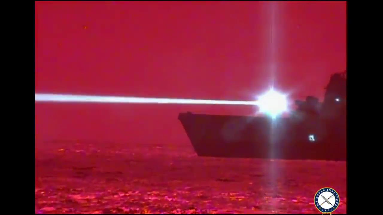 ABD 'lazer silahı'nı test etti: Uçan drone'u 'ışık hızıyla' yaktı!