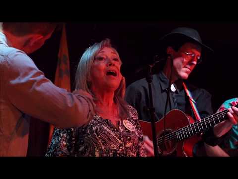 18WS2027 CabNt PennyDaugherty MakeWorldGoAway