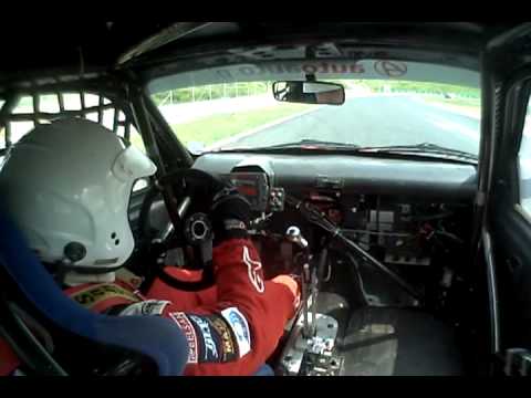 HUNGARORING 30.05.2011 WSMP Łukasz Byśkiniewicz start, Renault Clio