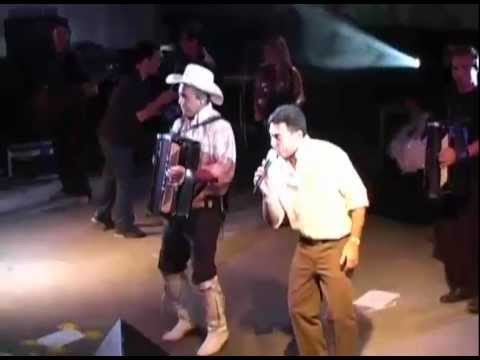 Sirano e Sirino - Consolo de Corno é Cana (Ao Vivo)