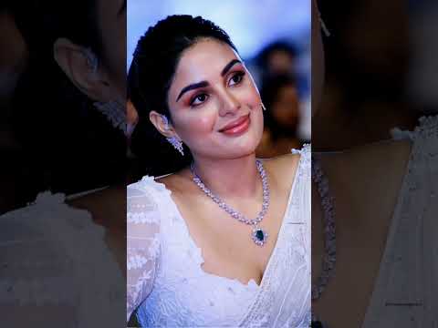 Beautiful outfits of Samyuktha Menon🥰❤️#youtubeshorts #samyukthamenon #youtube #ytshort #tollywood