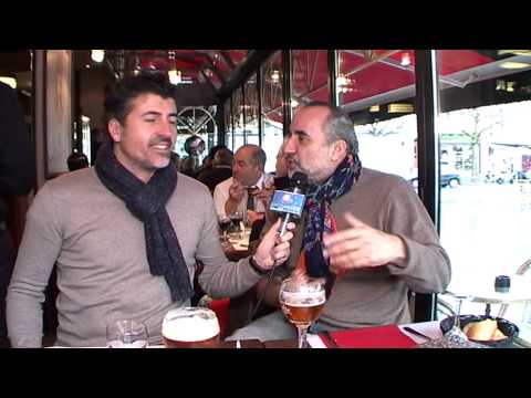 Antoine Dulery fait son marché et son spectacle à Vincennes rencontre sur VincennesTV .fr