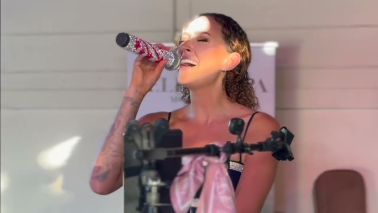 Promotional video thumbnail 1 for Bella Popa Singer & Guitarist