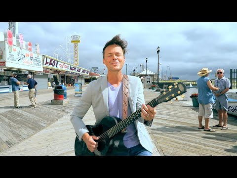 'It Must Be Love' Bryan White