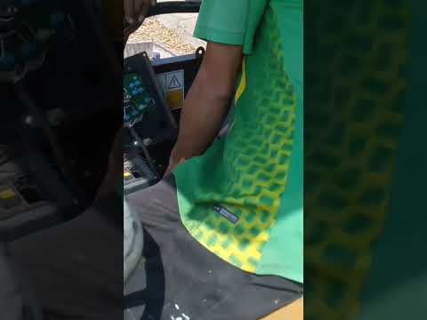 ຊ່າງຫົວມັນ ເພິ່ນວ່າ