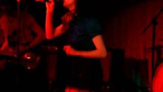 long blondes-the welly 13 feb 2007-weekend without makeup