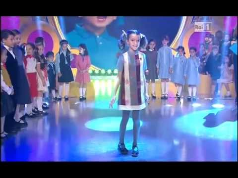 55° Zecchino d'oro - 5° Giorno - Le divise del Piccolo coro dell'Antoniano negli anni