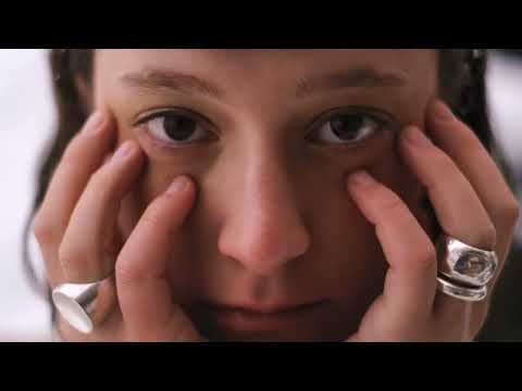 Lost in Lona - Scared Like A Mother And Her Gun (Official Video)
