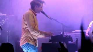 "Costume Party" (Live at Sound Academy) - TWO DOOR CINEMA CLUB