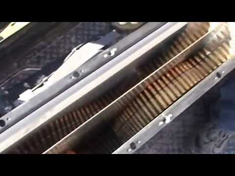 Dillon Aero 2011 - loading the 4000 round ammunition box for M134 minigun