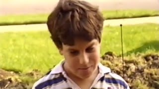 Com Truise - Ephemeron