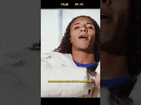 “Escutando Travis com Ak no ombro…” Assista agora ao clipe oficial em nosso canal do Youtube!