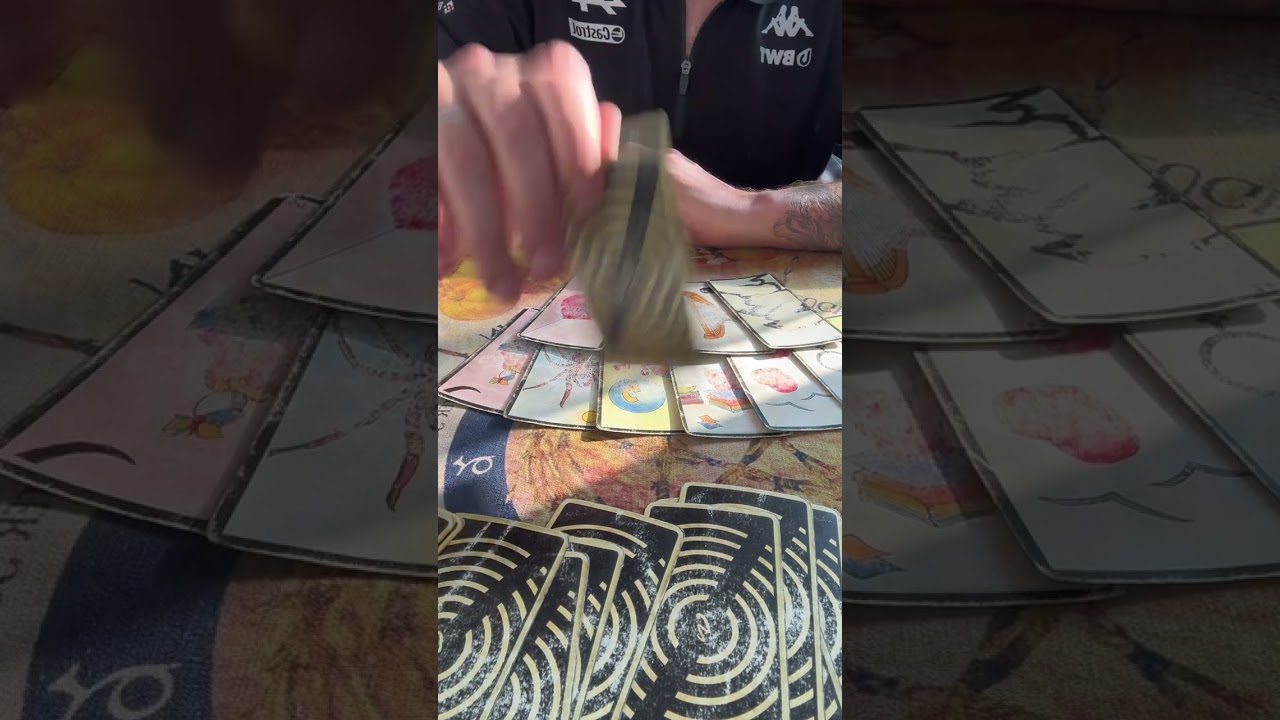 Une personne a besoin de toi!  #entourage #difficulté #tiragedecartes #confiance #famille #enfant