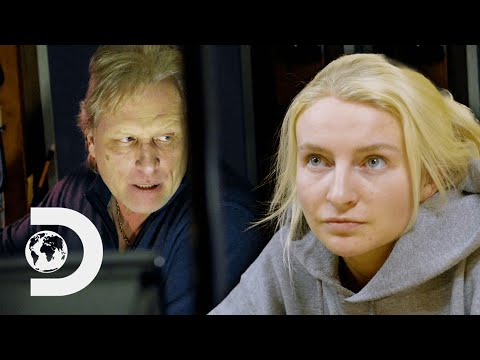 Sig Kicks Mandy Off The Northwestern! | Deadliest Catch