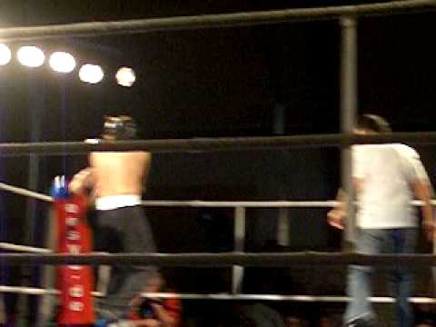 Kickboxing Club Phoenix Tübingen Zeskas runde2