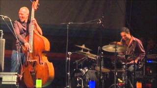 Avishai Cohen - Besame Mucho