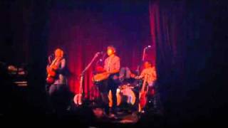 Girlyman performs "say goodbye"