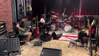 Download lagu Ini solo pawana search Hillary n man kidal mp3 Download lagu Ini solo pawana search Hillary n man kidal mp3