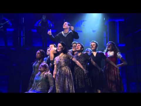 Spring Awakening Cast Perform Touch Me Late Night w/Seth Meyers