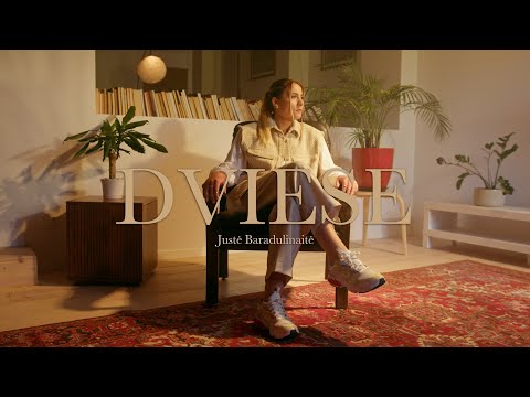 Justė Baradulinaitė - Dviese (Official Lyric Video)