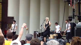 The Raveonettes - That Great Love Sound (Lollapalooza 09-Aug-2009 Chicago)
