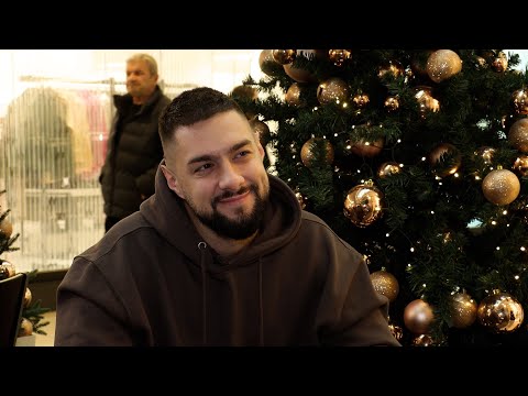 „Ja sam lud, zadužujem se i unapred trošim honorare“: Skinuo se go za spot a sad šokirao priznanjem