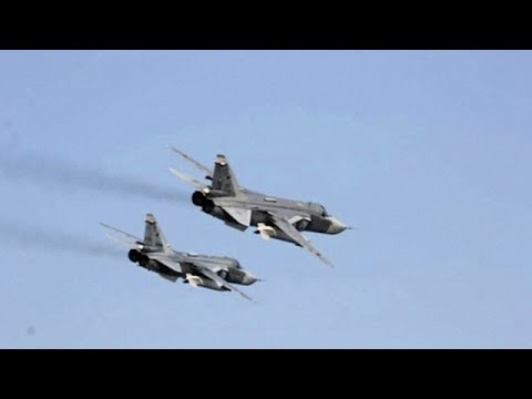 Caças russos fazem voo rasante sobre destróier dos EUA