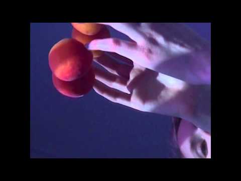 Hannah Schneider - Weightless video