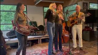 Wildflowers (Dolly Parton) by the Bluegrass Bandits @Tolhuistuin 6 juni 2022