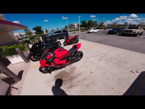 Probando la Ducati v4 vs kawasaki z h2