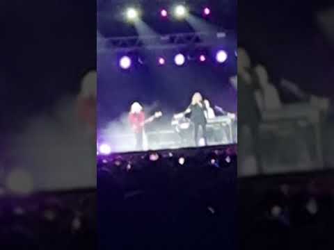 pooh ad Agrigento nascerò con te