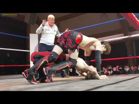 Christmas Cracker Cup Semi Final Number Two: Nino vs Danny Black