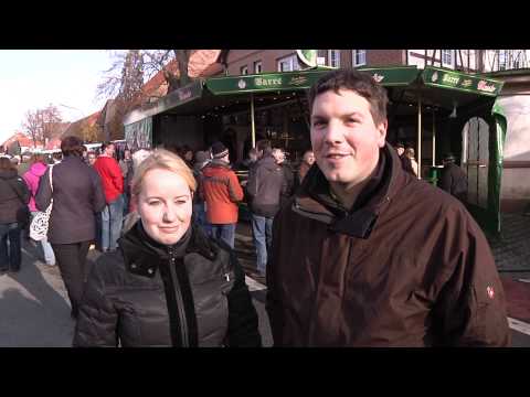 Alle Jahre wieder dichtes Gedränge beim Martinimarkt in Wiedensahl