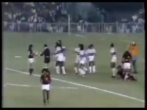 Zico Arthur (Flamengo) - 04/12/1975 - Flamengo 1x3 Santa Cruz - 1 gol