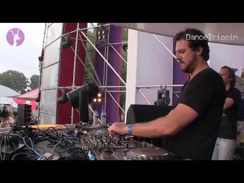 MKTL & Polyrhythm - Reach Out [played by Solomun]