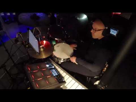 Elf The Musical - Entracte - Drummer Cam