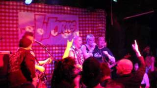 The Kids - Do You Love the Nazis/If The Kids Are United/Blitzkrieg Bop - Live 2010