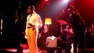Raphael Saadiq- Oh girl- live i Bergen 23.04.09
