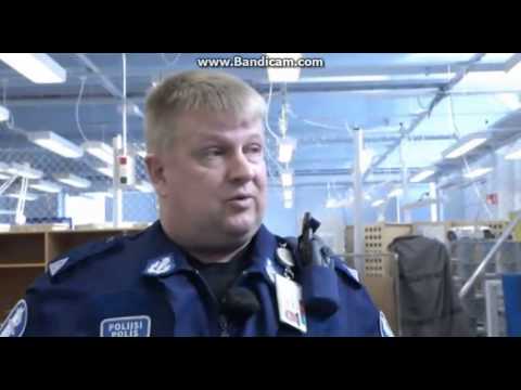Poliisin matkassa Helsinki - Vantaan lentokenttäpoliisi