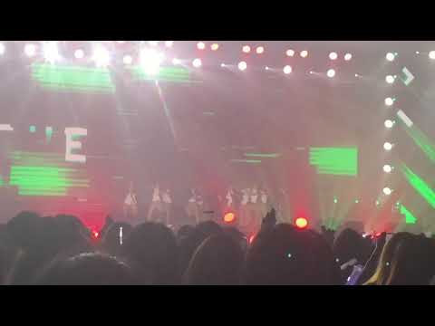 170916 Hands On Me - WANNA ONE 1st Fan Meeting in Bangkok : WANNA Be LovEd