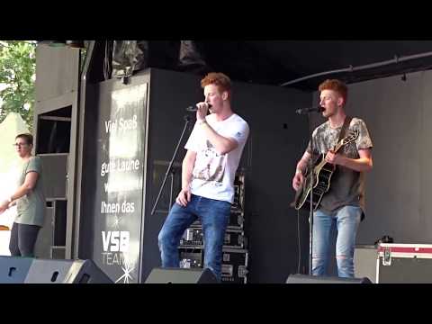 Brother Movement (BROMO)  – Wonderwall (Oasis) – Live @Cologne Pride 2017